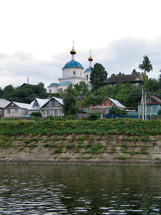 Церковь Николая Чудотворца, Верхний Услон (Верхнеуслонский район, Республика Татарстан). общий вид в ландшафте