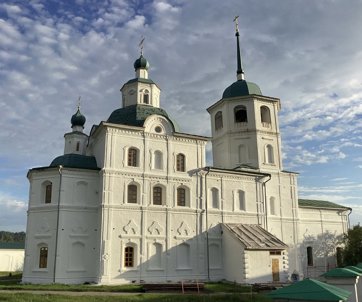 Вид с севера, фасады. Сретенский женский монастырь. Церковь Сретения Господня, Батурино (Прибайкальский район, Республика Бурятия)