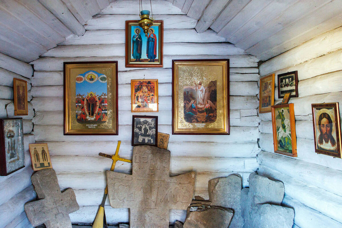 Часовня Флора и Лавра, Изборск (Печорский район, Псковская область). интерьер и убранство