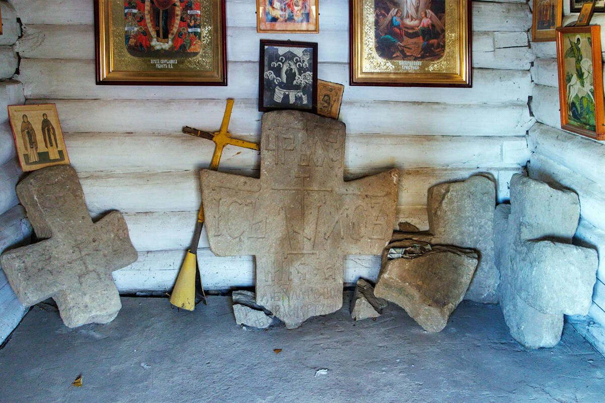 Часовня Флора и Лавра, Изборск (Печорский район, Псковская область). интерьер и убранство