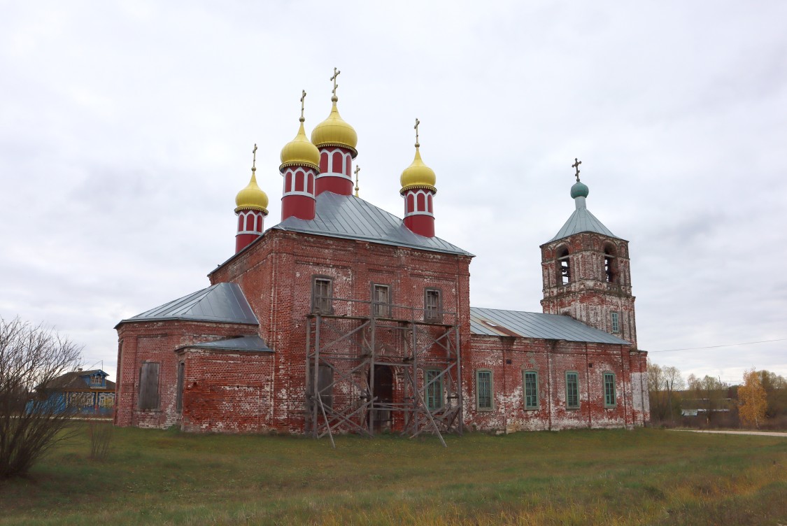 Церковь Илии Пророка, Тынцы (Камешковский район, Владимирская область). фасады, Вид с северо-востока