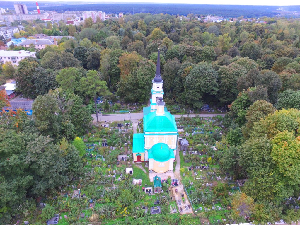 Церковь Петра и Павла, Калуга (Калуга, город, Калужская область). общий вид в ландшафте, Вид с востока, фото с квадрокоптера