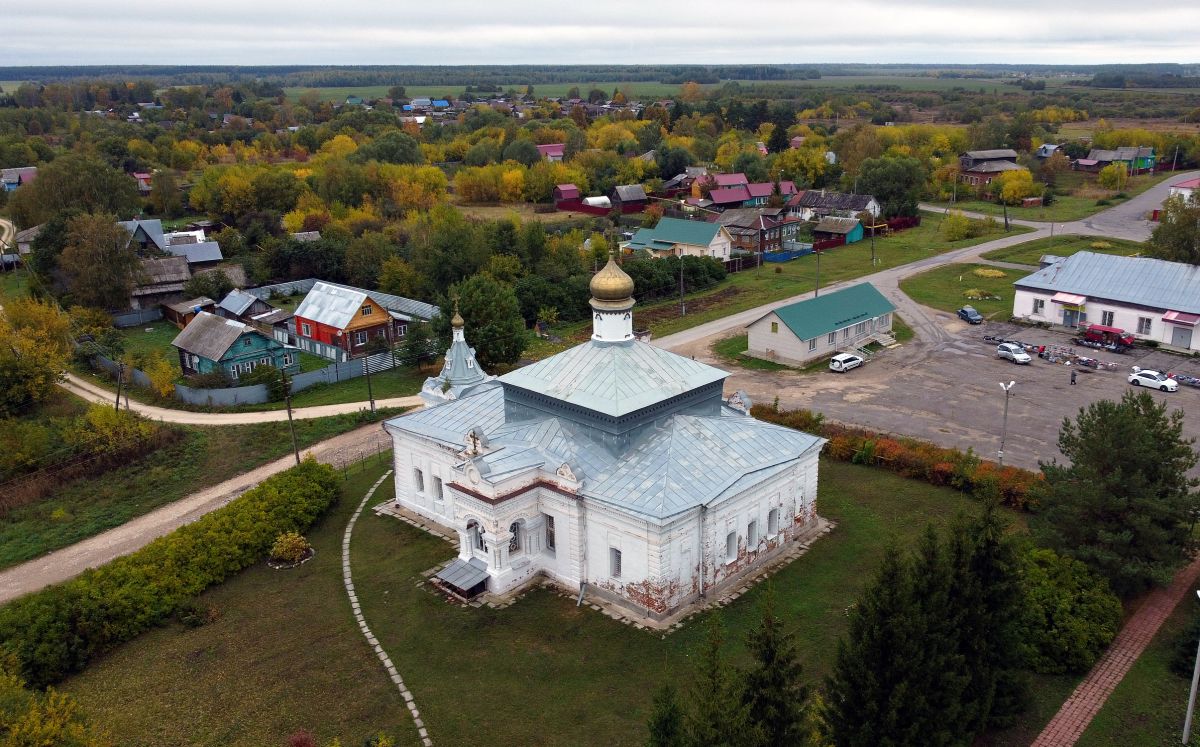 Церковь Димитрия Солунского, Сима (Юрьев-Польский район, Владимирская область). общий вид в ландшафте