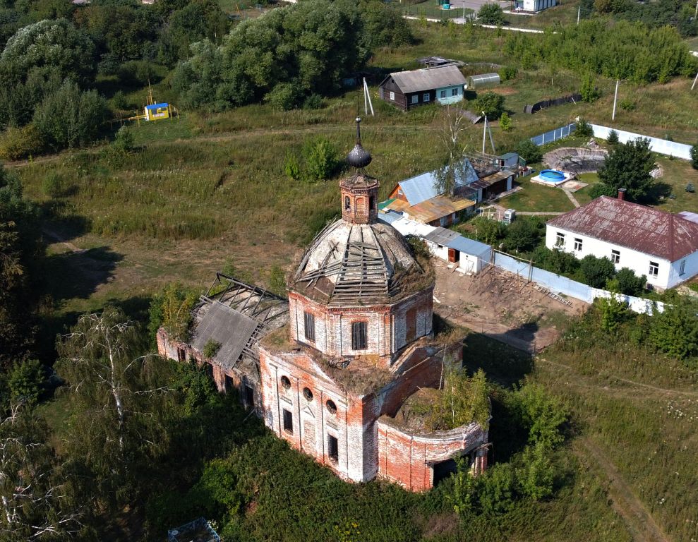 Сорогужино. Церковь Рождества Пресвятой Богородицы. общий вид в ландшафте