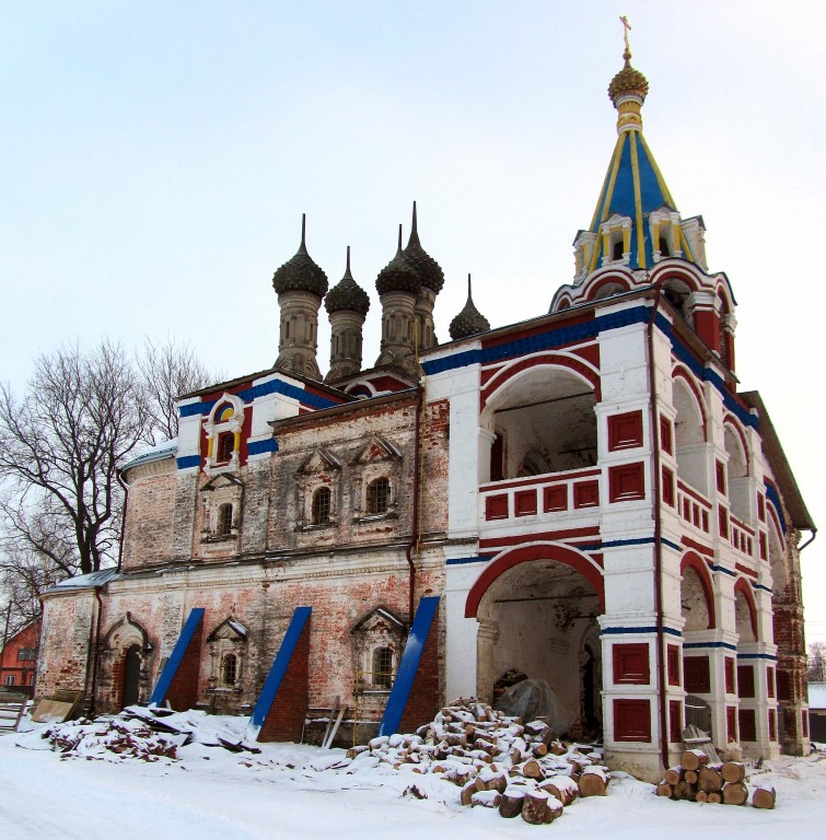 Подолец. Церковь Троицы Живоначальной. фасады, вид с северо-запада