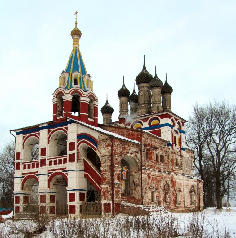 Подолец. Церковь Троицы Живоначальной. фасады, вид с юго-запада