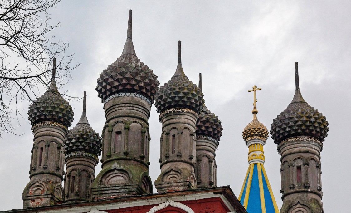 Церковь Троицы Живоначальной, Подолец (Юрьев-Польский район, Владимирская область). архитектурные детали