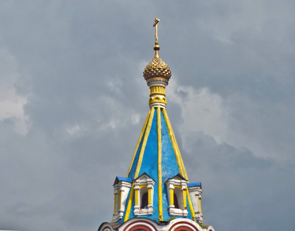 Церковь Троицы Живоначальной, Подолец (Юрьев-Польский район, Владимирская область). интерьер и убранство, Шатровое завешение колокольни