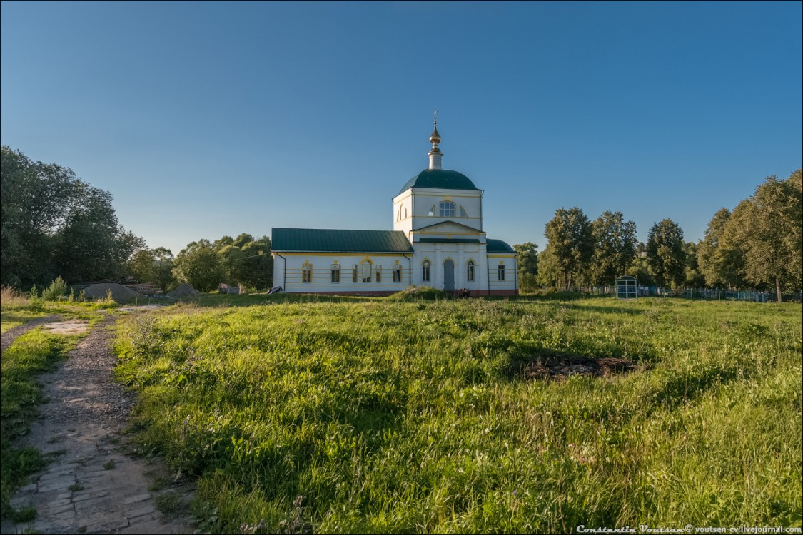 Елох. Церковь Иоанна Богослова. художественные фотографии, Вид с юга