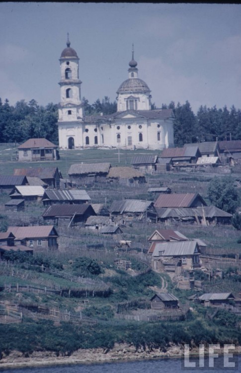 Ключищи. Церковь Рождества Иоанна Предтечи. архивная фотография, Фото Говарда Сохурека, опубл. в журнале Life, источник заимствования - https://chronograph.livejournal.com/236734.html