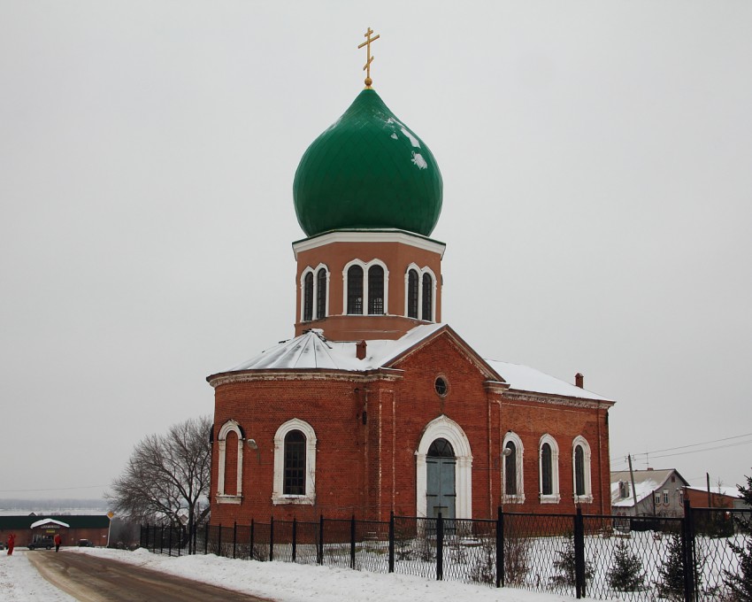 Церковь Космы и Дамиана, Брусяны (Ставропольский район, Самарская область). общий вид в ландшафте