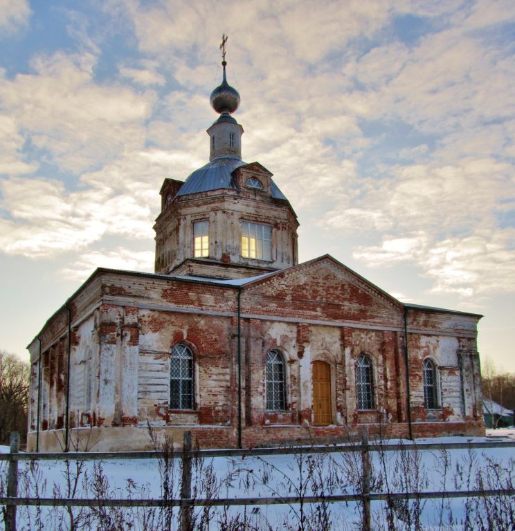 Фёдоровское, посёлок. Церковь Троицы Живоначальной. фасады, вид с северо-востока