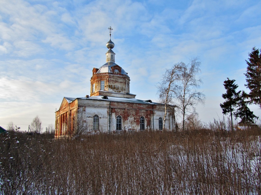 Церковь Троицы Живоначальной, Фёдоровское, посёлок (Юрьев-Польский район, Владимирская область). фасады, вид с юго-востока