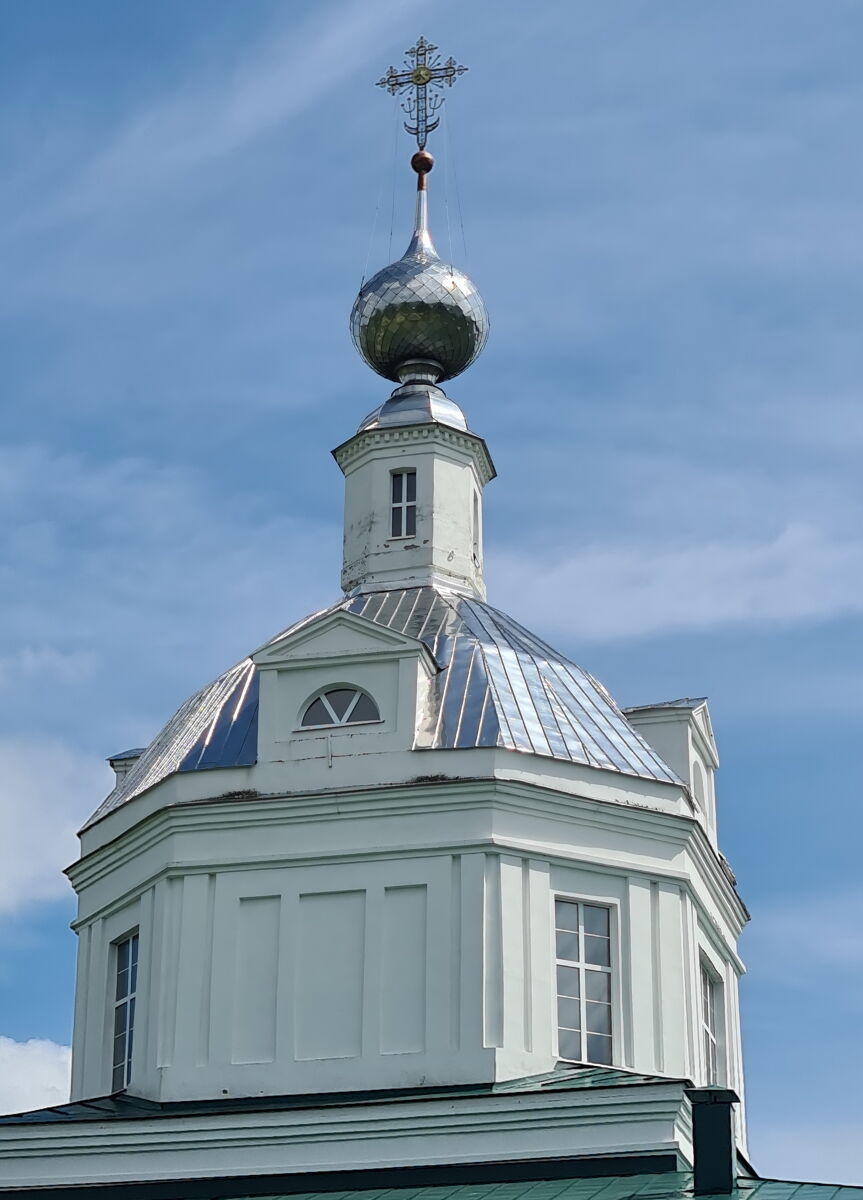 Церковь Троицы Живоначальной, Фёдоровское, посёлок (Юрьев-Польский район, Владимирская область). архитектурные детали, Завершение основного объема, вид с запада
