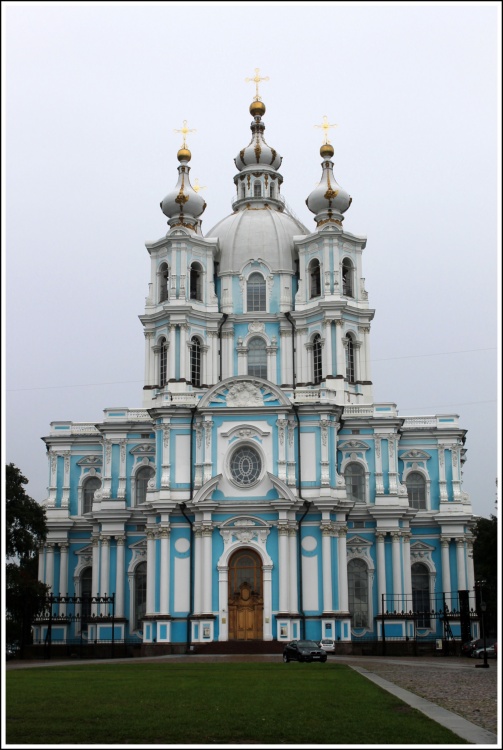 Воскресенский Смольный Новодевичий монастырь. Собор Воскресения Христова (