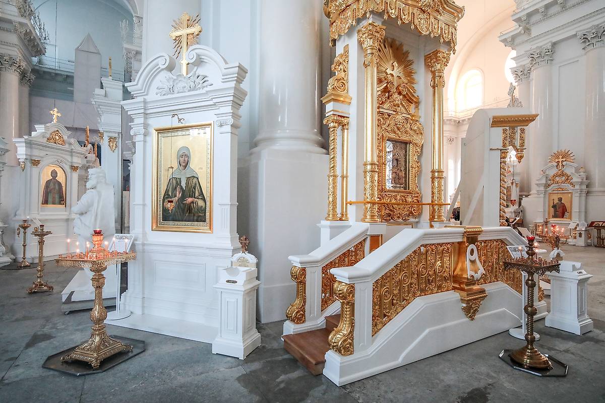 интерьер и убранство. Воскресенский Смольный Новодевичий монастырь. Собор Воскресения Христова ("Смольный"), Центральный район (Санкт-Петербург, г. Санкт-Петербург)