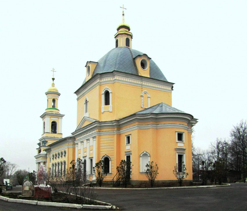 Выкса. Кафедральный собор Рождества Христова. фасады, вид с юго-востока