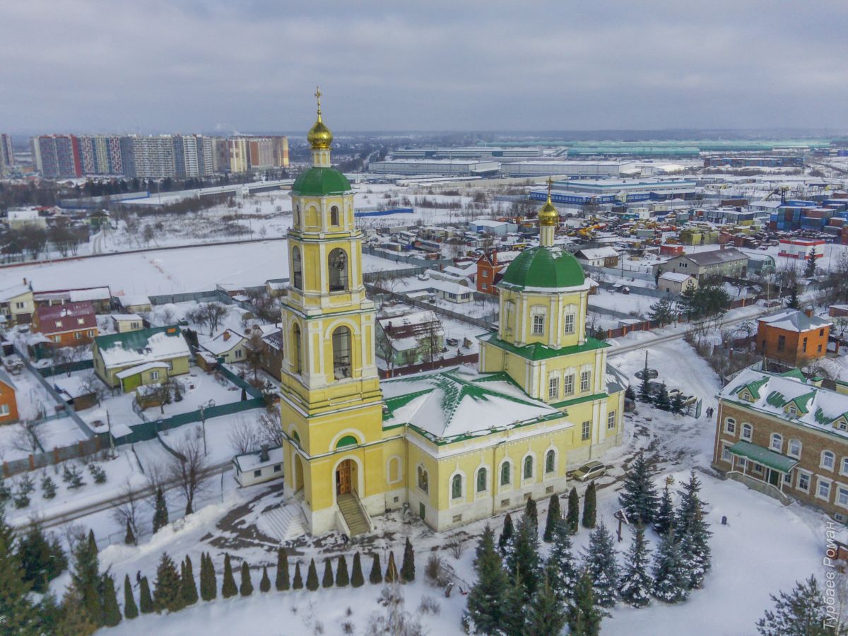 Церковь Николая Чудотворца, Домодедово, село (Домодедовский городской округ, Московская область). общий вид в ландшафте, Вид с юго-запада