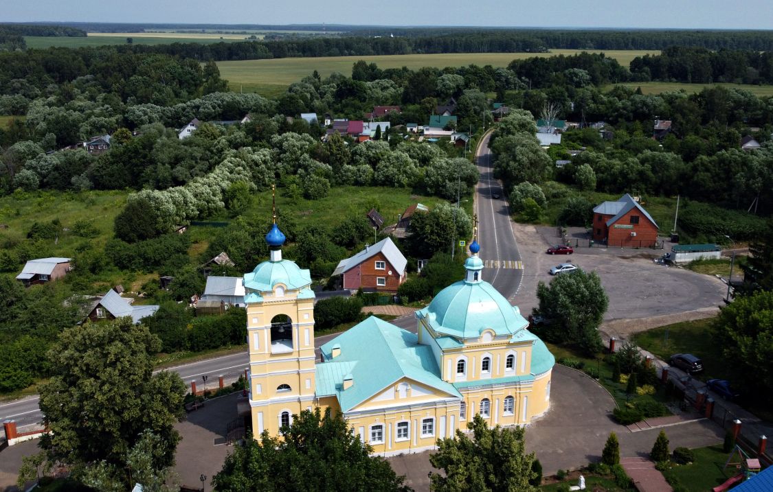 Церковь Сергия Радонежского, Кишкино (Домодедовский городской округ, Московская область). общий вид в ландшафте