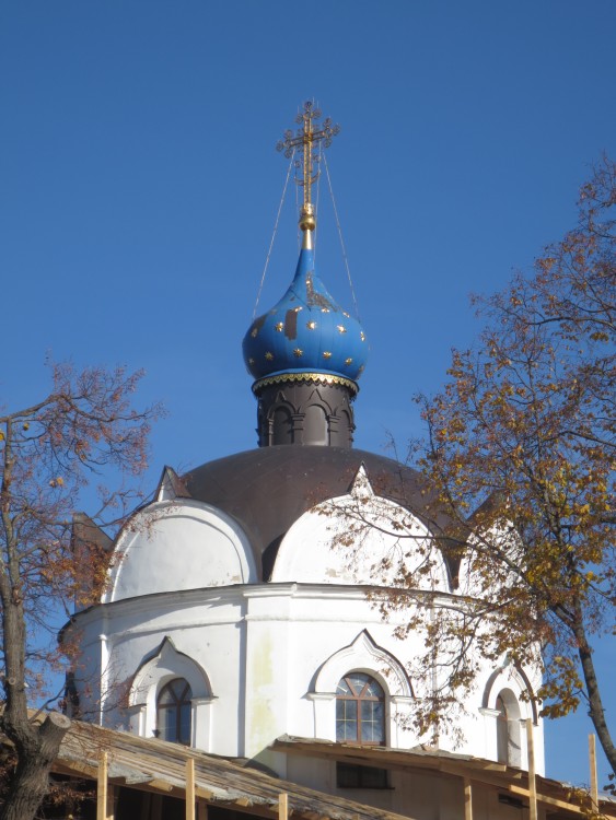 Церковь Космы и Дамиана в Меткине, Домодедово (Домодедовский городской округ, Московская область). фасады