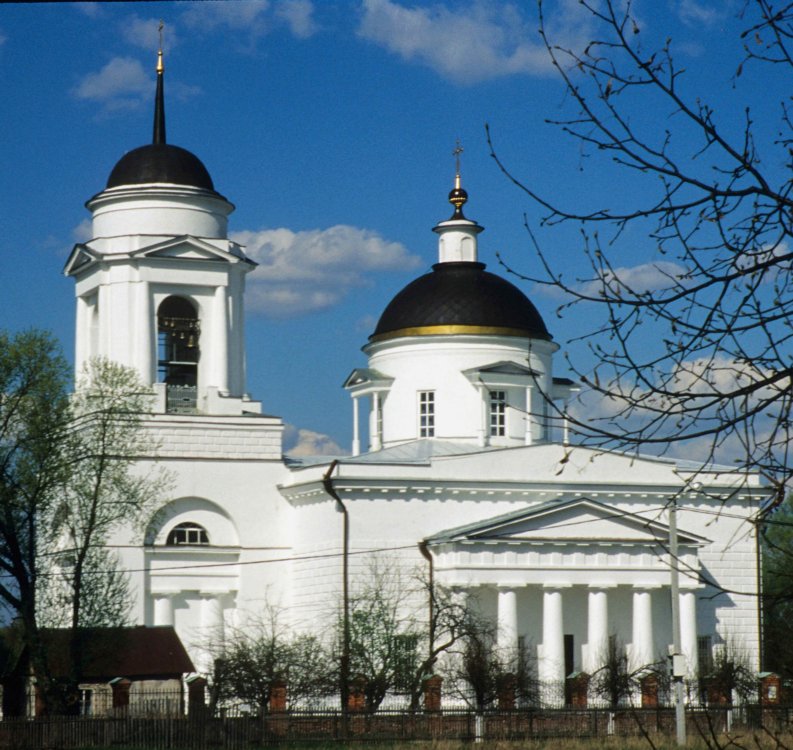 Михайловское. Церковь Михаила Архангела. фасады