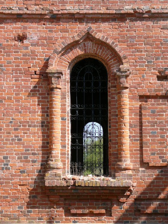 Церковь Николая Чудотворца, Фоминичи (Кировский район, Калужская область). архитектурные детали