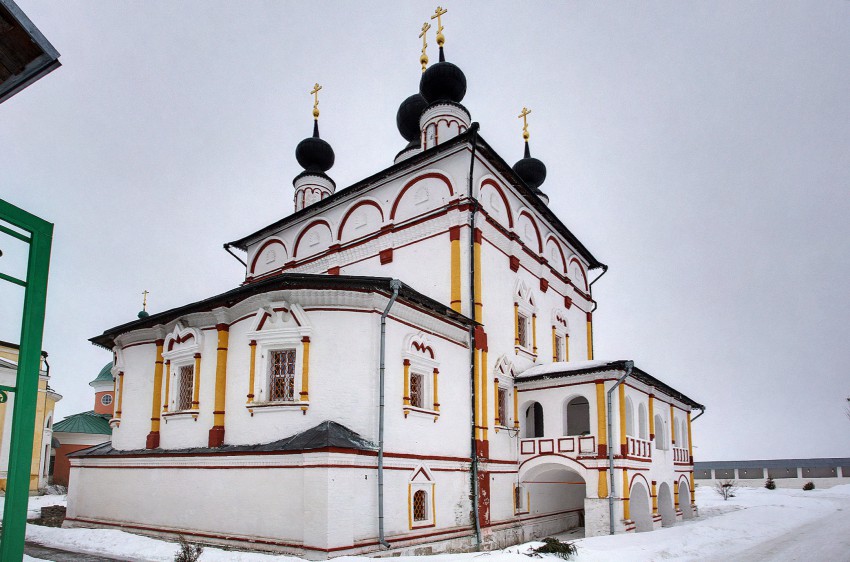 Троицкий Белопесоцкий монастырь. Собор Троицы Живоначальной, Ступино (Ступинский городской округ, Московская область). фасады