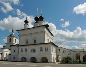 Ступино. Троицкий Белопесоцкий монастырь. Собор Троицы Живоначальной