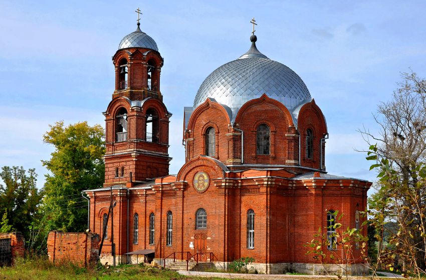 Церковь Покрова Пресвятой Богородицы, Сосновка (Озёрский городской округ, Московская область). фасады