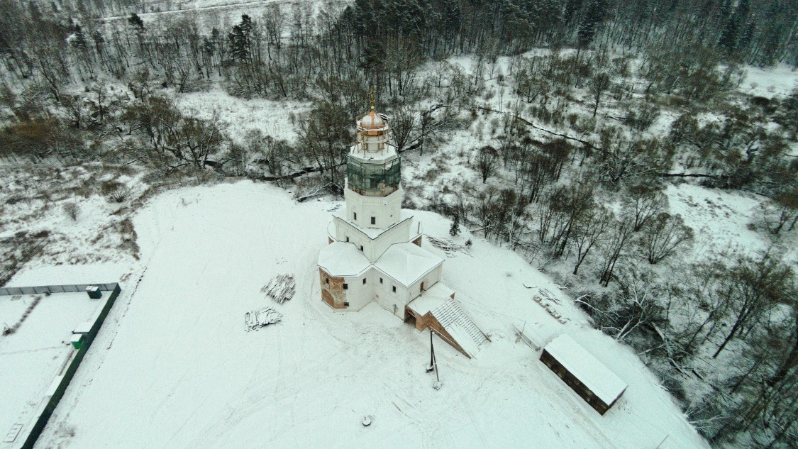 Церковь Вознесения Господня, Сенницы 2-е (Озёрский городской округ, Московская область). общий вид в ландшафте