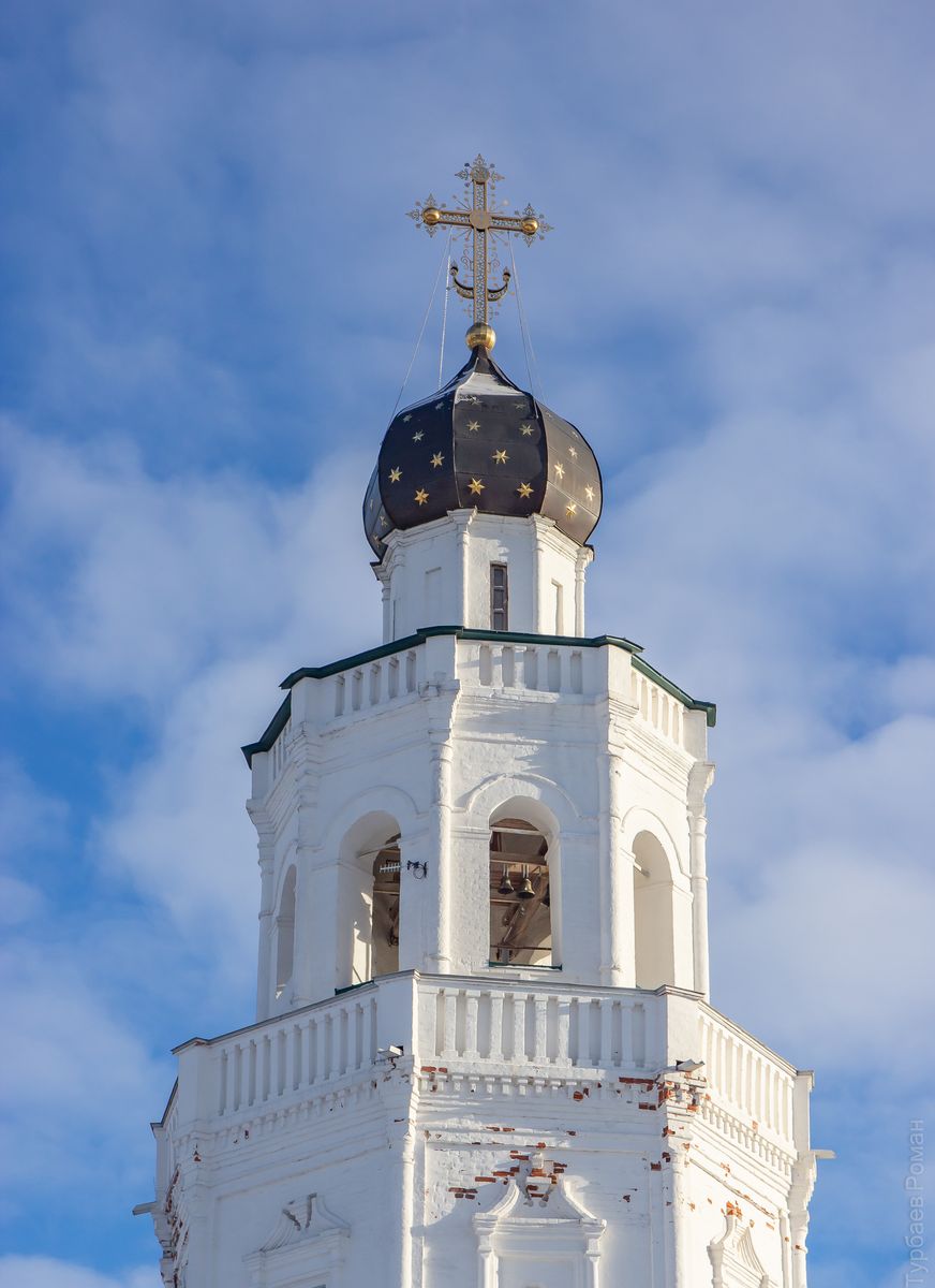 Церковь Вознесения Господня, Сенницы 2-е (Озёрский городской округ, Московская область). архитектурные детали, Верхние ярусы