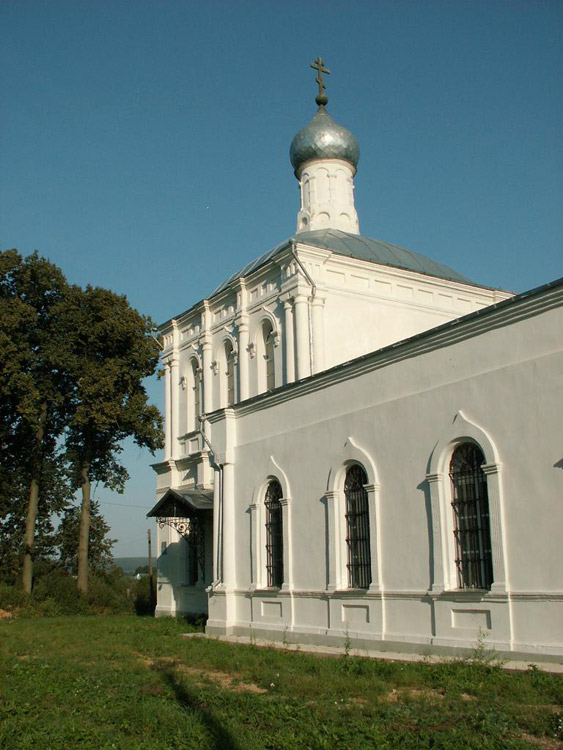 Церковь Успения Пресвятой Богородицы, Белые Колодези (Озёрский городской округ, Московская область). архитектурные детали