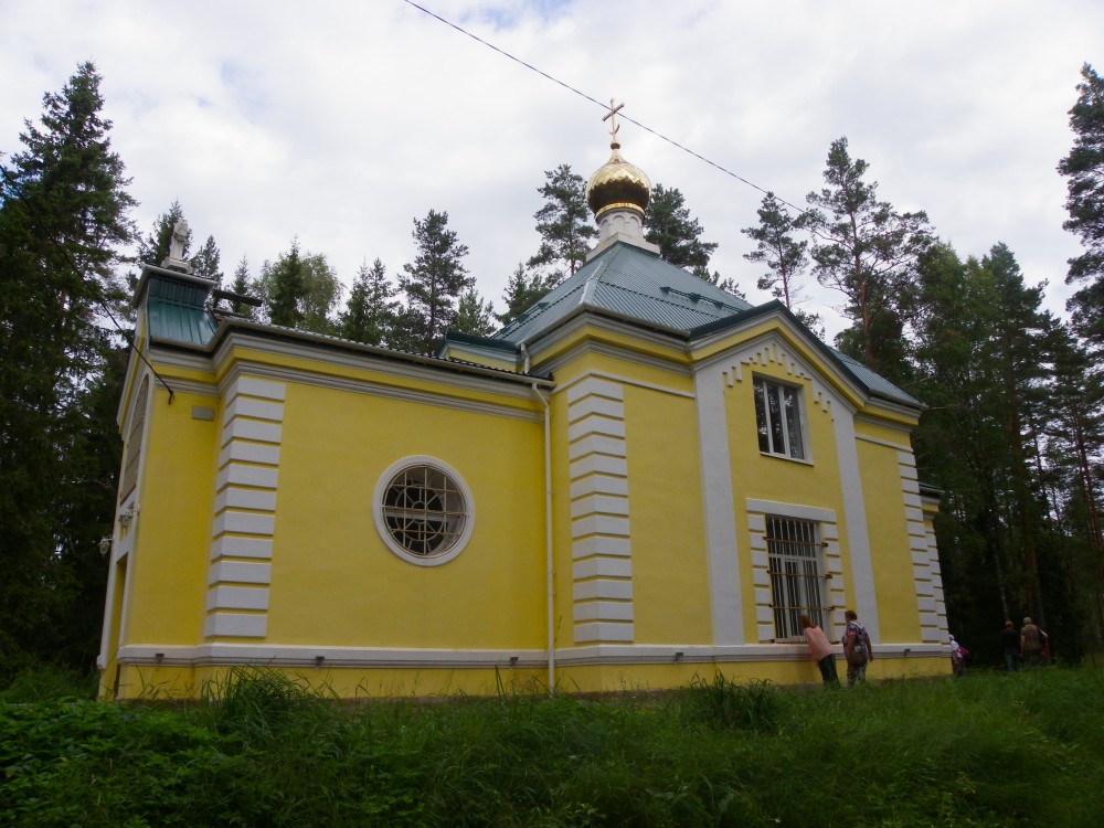 Вёдрово. Церковь Троицы Живоначальной. фасады