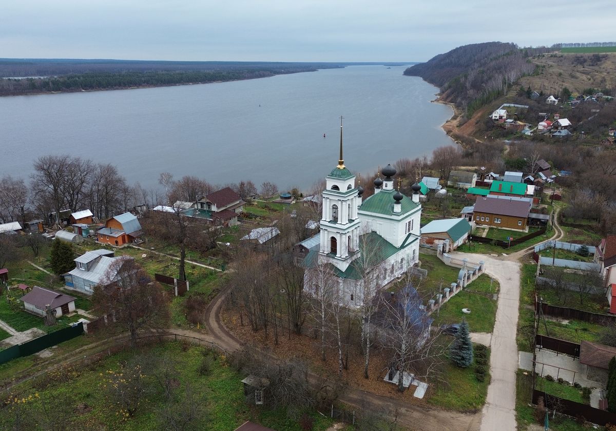 Церковь Преображения Господня, Татинец (Кстовский район, Нижегородская область). общий вид в ландшафте