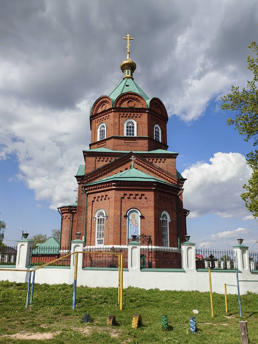 Церковь Троицы Живоначальной (новая), Безводное (Кстовский район, Нижегородская область). фасады