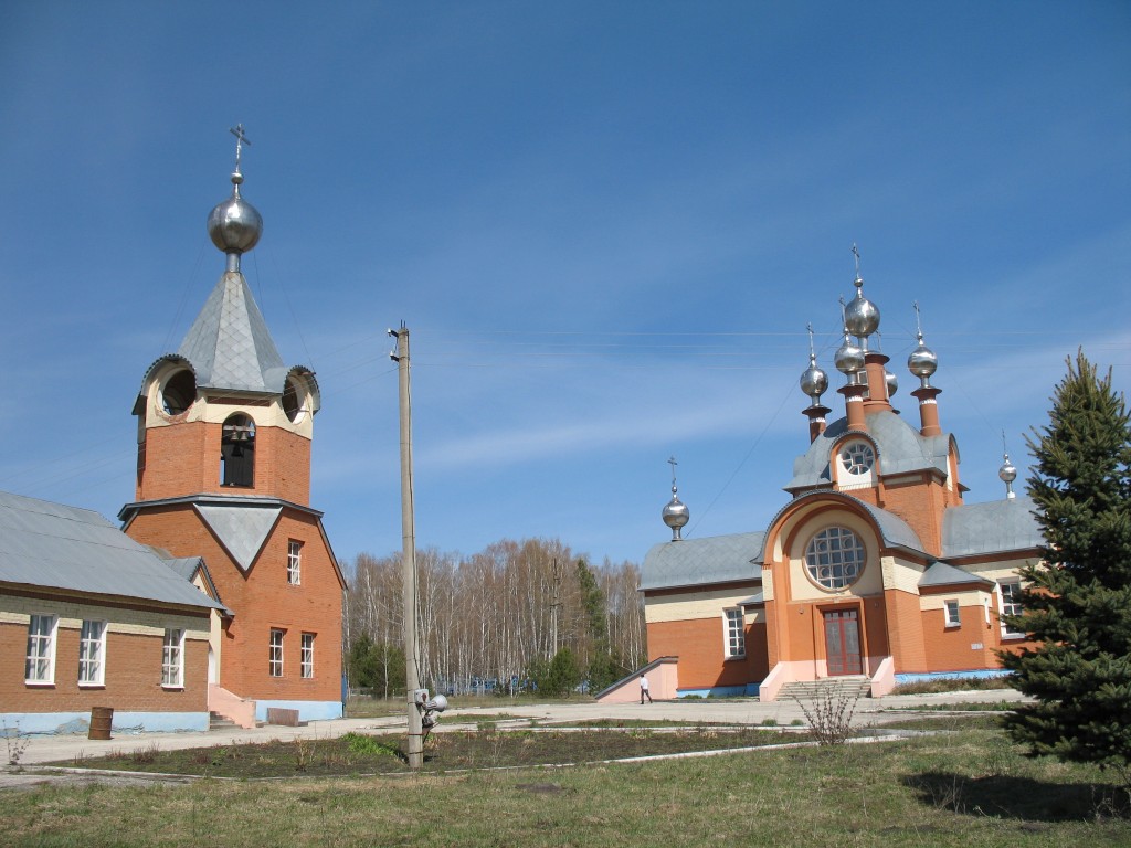 Церковь Димитрия Солунского, Лесной Вьяс (Лунинский район, Пензенская область). фасады, Храм Дмитрия Солунского
