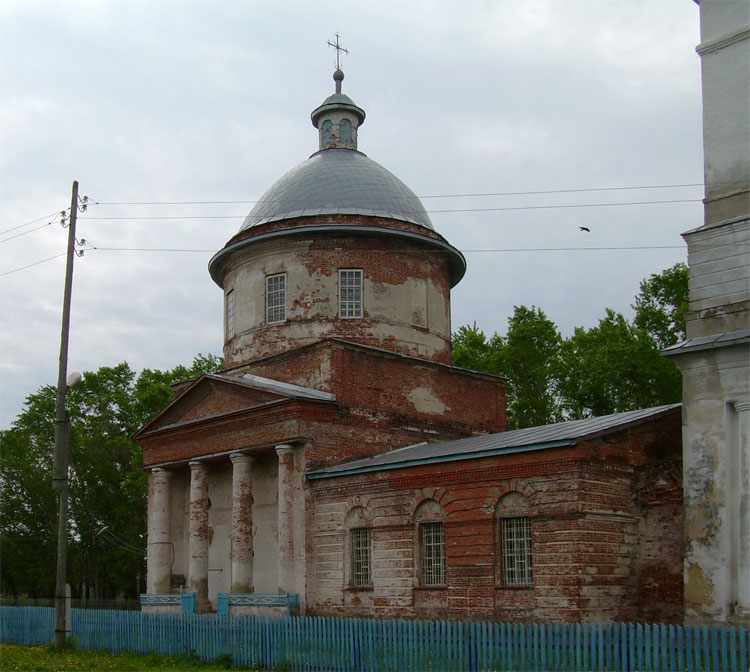 Большой Вьяс. Церковь Космы и Дамиана. фасады