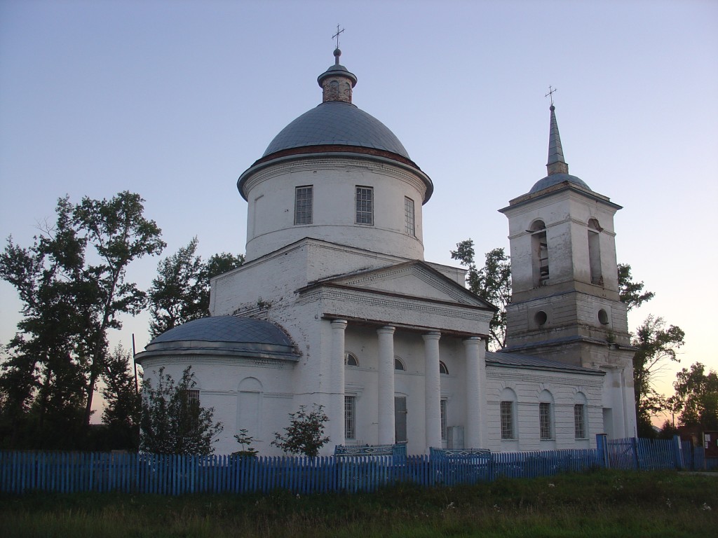 Большой Вьяс. Церковь Космы и Дамиана. фасады