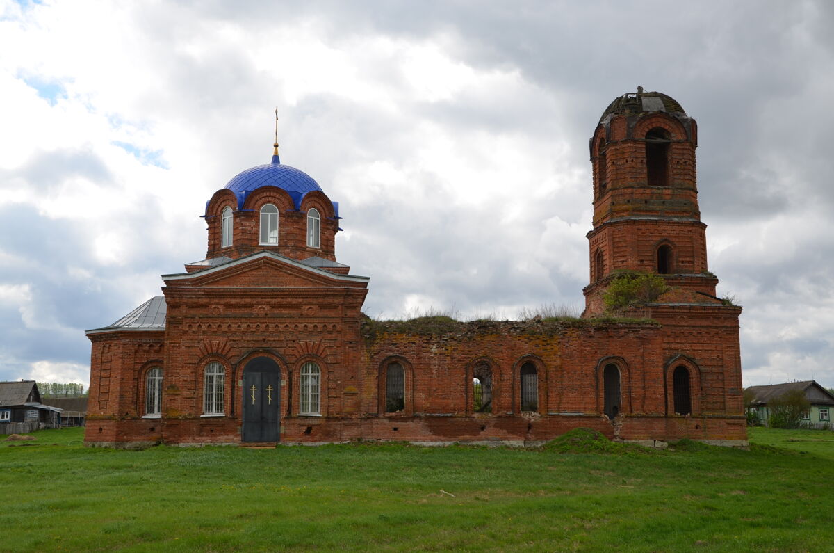 Церковь Покрова Пресвятой Богородицы, Болотниково (Лунинский район, Пензенская область). фасады