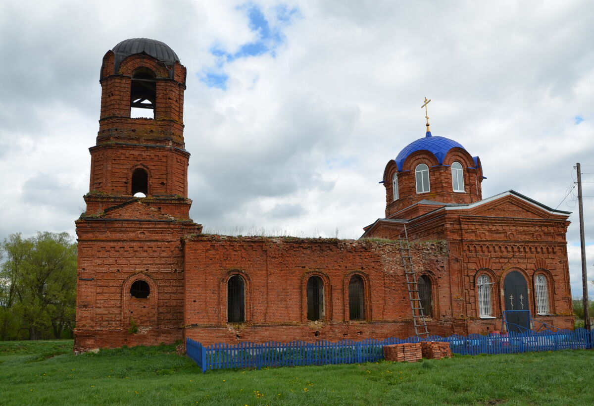 Церковь Покрова Пресвятой Богородицы, Болотниково (Лунинский район, Пензенская область). фасады