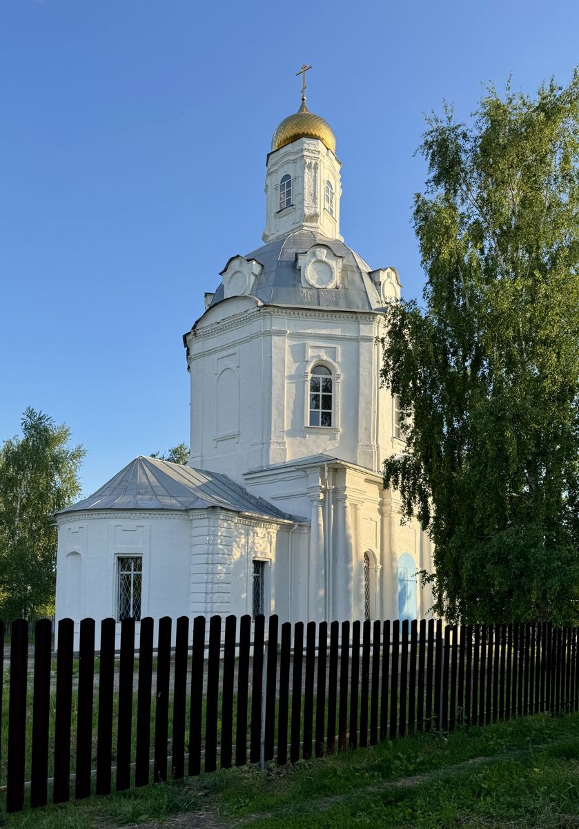 Церковь Воскресения Христова, Уварово (Иссинский район, Пензенская область). фасады, Вид с севера