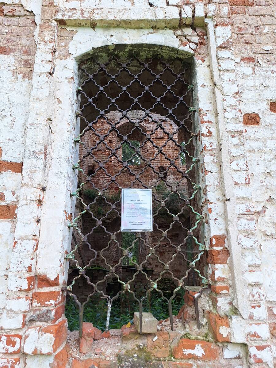Спасо-Сергиевская церковь, Спас-Нурма (Грязовецкий район, Вологодская область). архитектурные детали