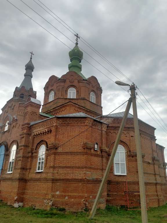 Церковь Успения Пресвятой Богородицы, Красная Дубрава (Земетчинский район, Пензенская область). фасады