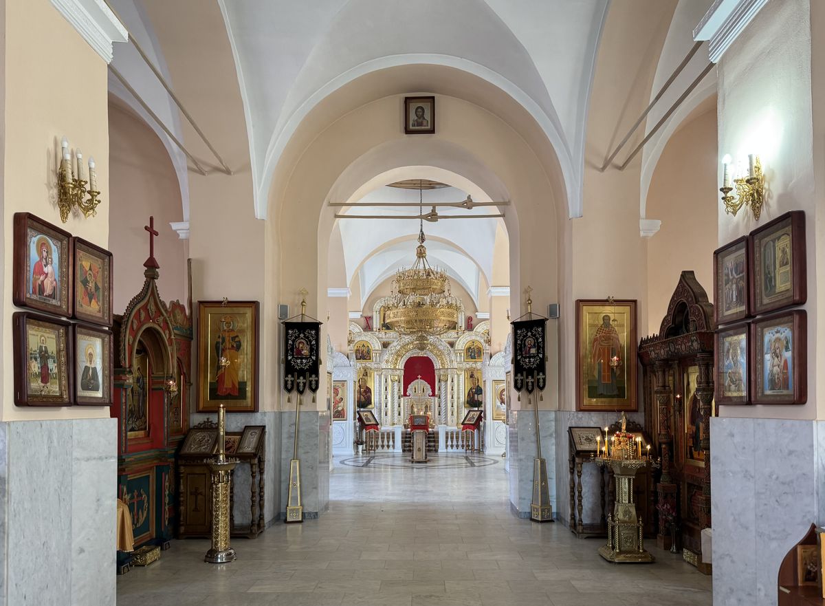 Интерьер, вид от входа, интерьер и убранство. Собор Воскресения Христова, Никольск (Никольский район, Пензенская область)