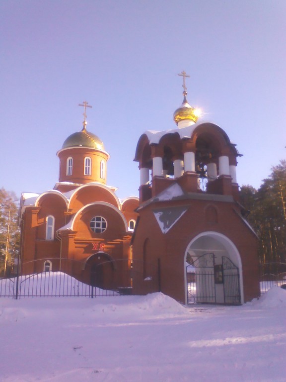 Сосновоборск. Церковь Михаила Архангела. фасады