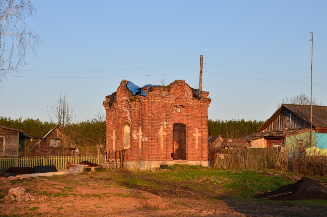 Дмитриево. Часовня Покрова Пресвятой Богородицы. фасады