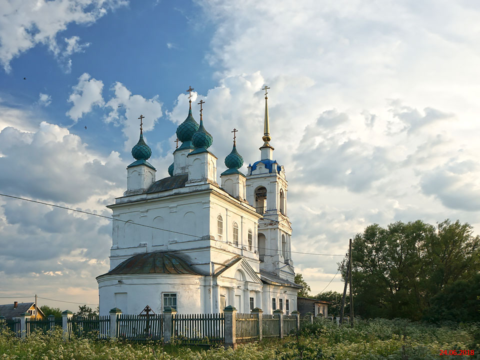 Церковь Рождества Христова, Давыдово (Ярославский район, Ярославская область). фасады