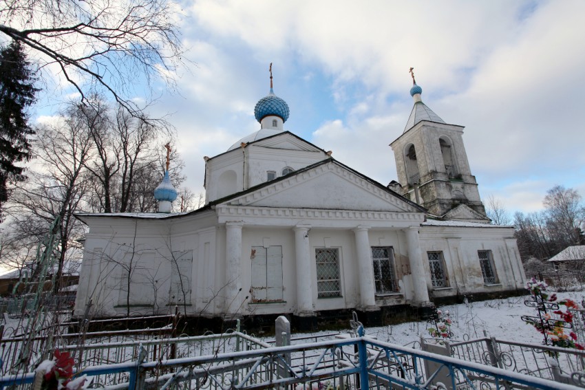 Глазово. Церковь Воскресения Христова. фасады