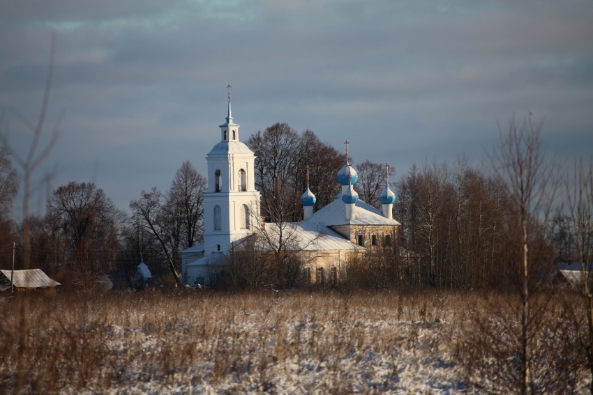 Церковь Усекновения главы Иоанна Предтечи, Бабурино (Даниловский район, Ярославская область). общий вид в ландшафте