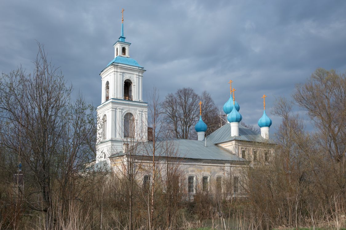 Бабурино. Церковь Усекновения главы Иоанна Предтечи. фасады